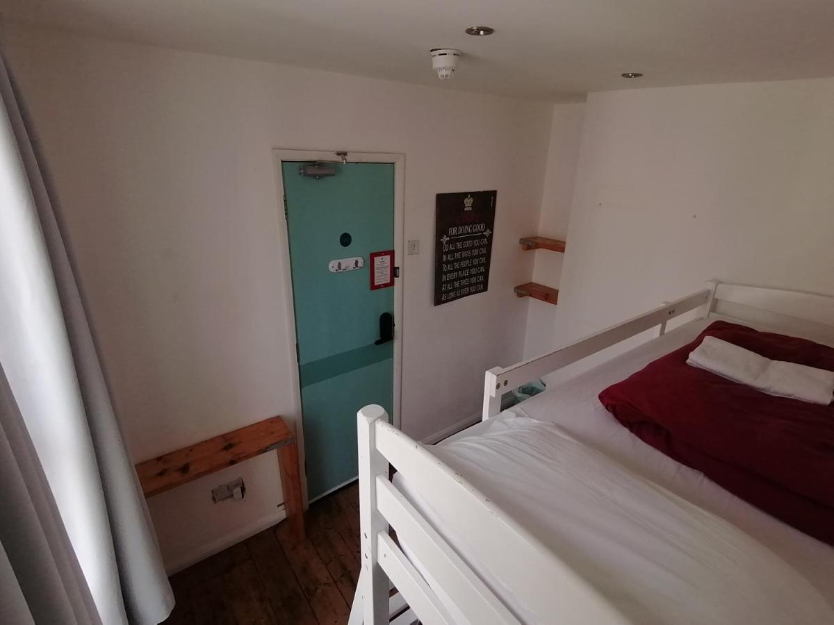 Hostel Seadragon Backpackers