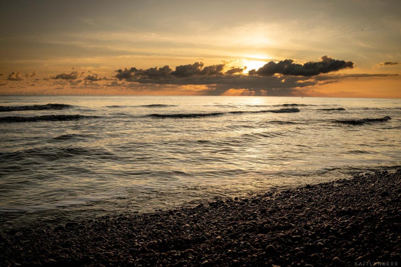 Seadragon Backpackers * Brighton